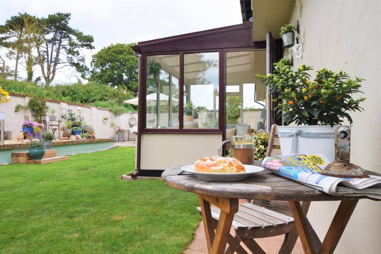 The Old Dairy B&B Lympstone Bagian luar foto